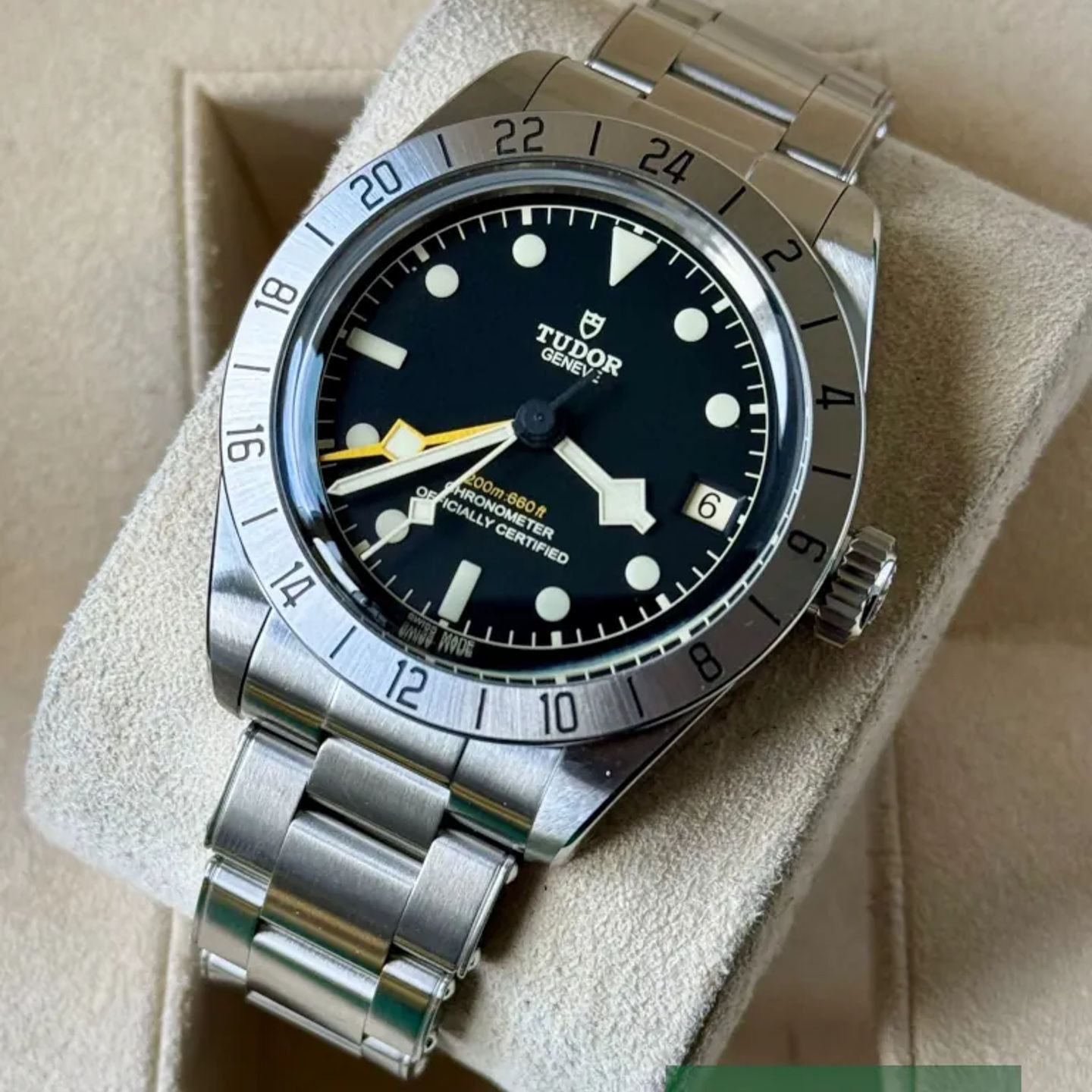 Tudor Black Bay 79470 - (3/7)