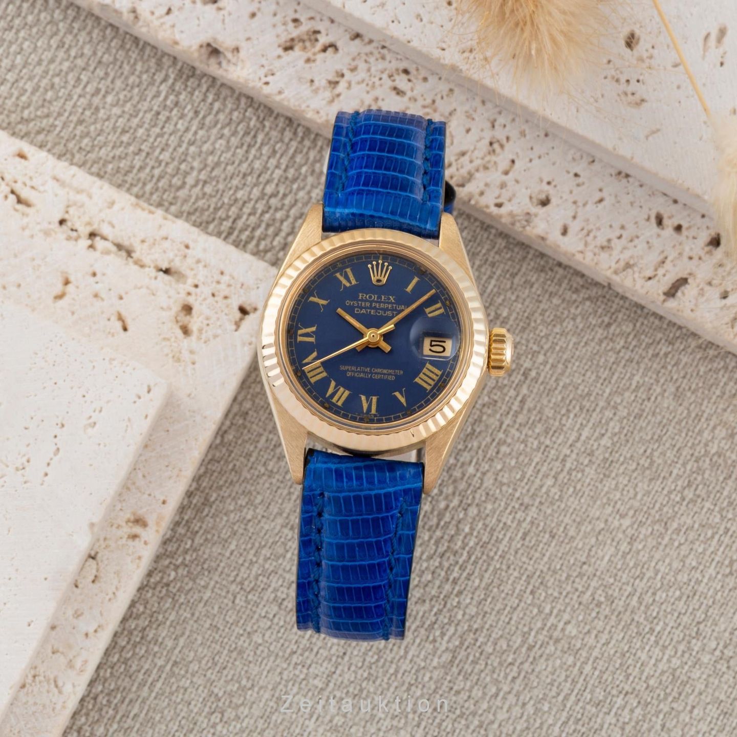 Rolex Lady-Datejust 6917 (1975) - Blauw wijzerplaat 26mm Geelgoud (3/8)