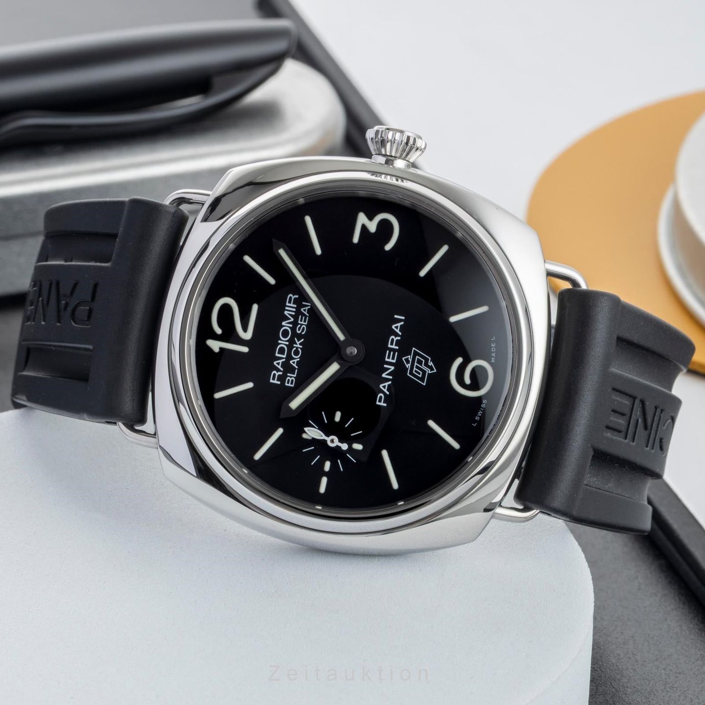 Panerai Radiomir Black Seal PAM00380 - (2/8)