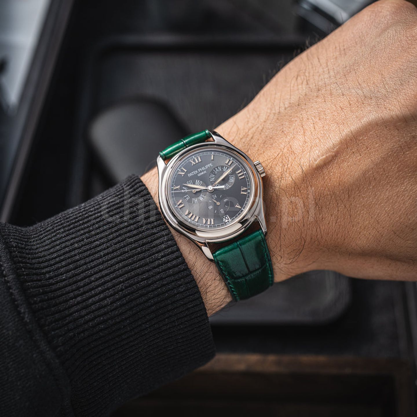 Patek Philippe Annual Calendar 5035G - (3/8)
