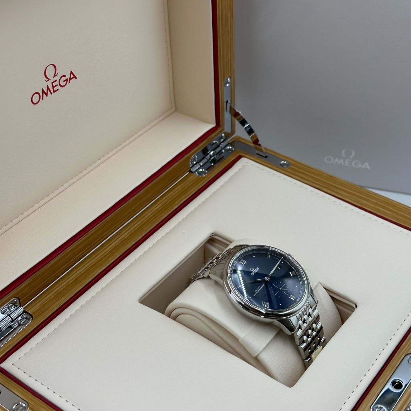 Omega De Ville 434.10.41.20.03.001 - (2/8)