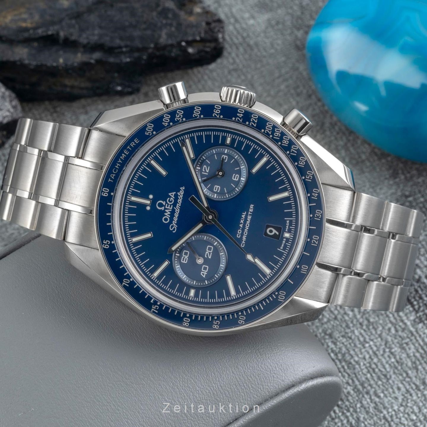 Omega Speedmaster 311.90.44.51.03.001 - (2/8)