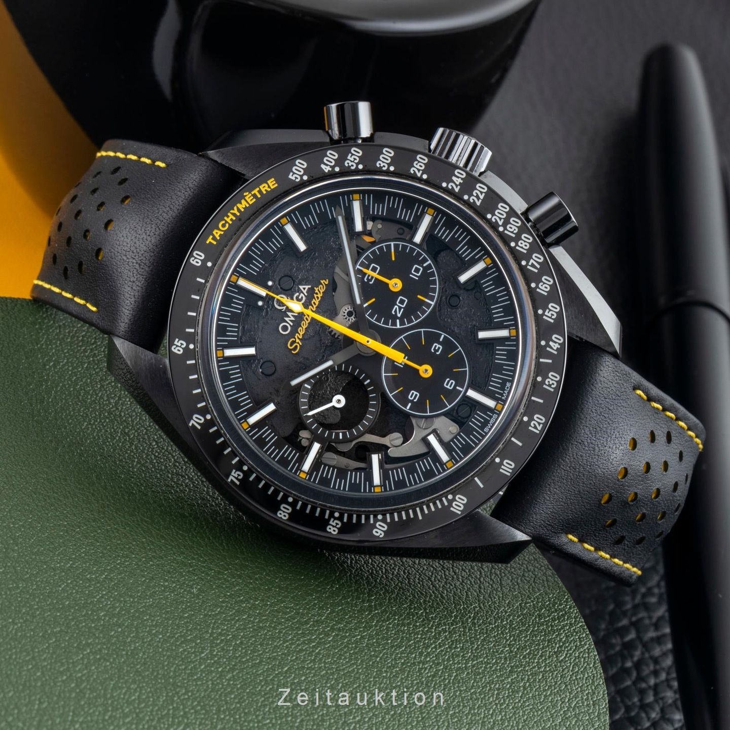 Omega Speedmaster Professional Moonwatch 311.92.44.30.01.001 (Onbekend (willekeurig serienummer)) - Zwart wijzerplaat 44mm Keramiek (2/8)
