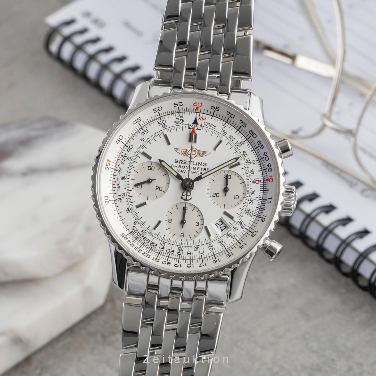 Breitling Navitimer A23322 - (1/8)