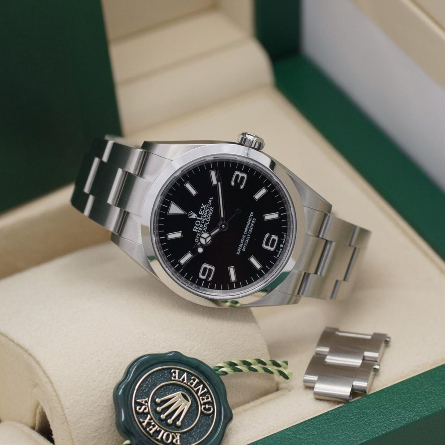 Rolex Explorer 124270 - (1/8)