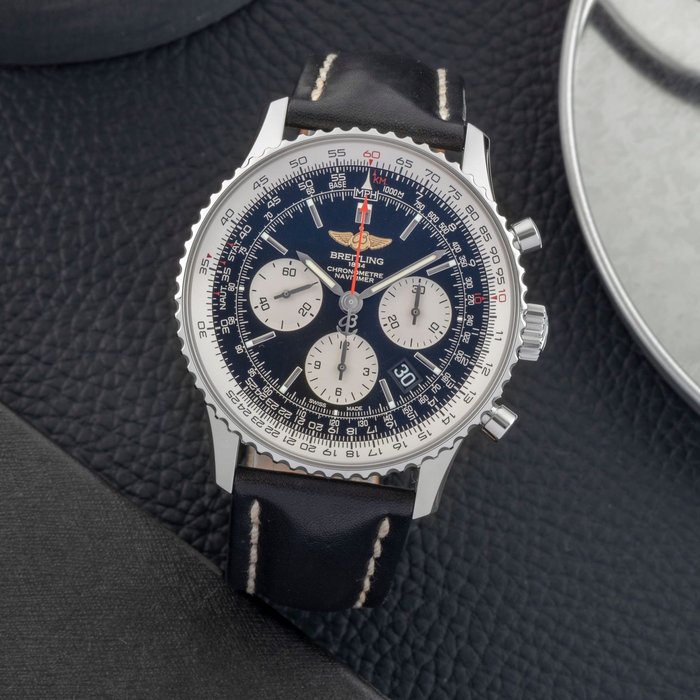 Breitling Navitimer 01 AB0120 - (1/8)
