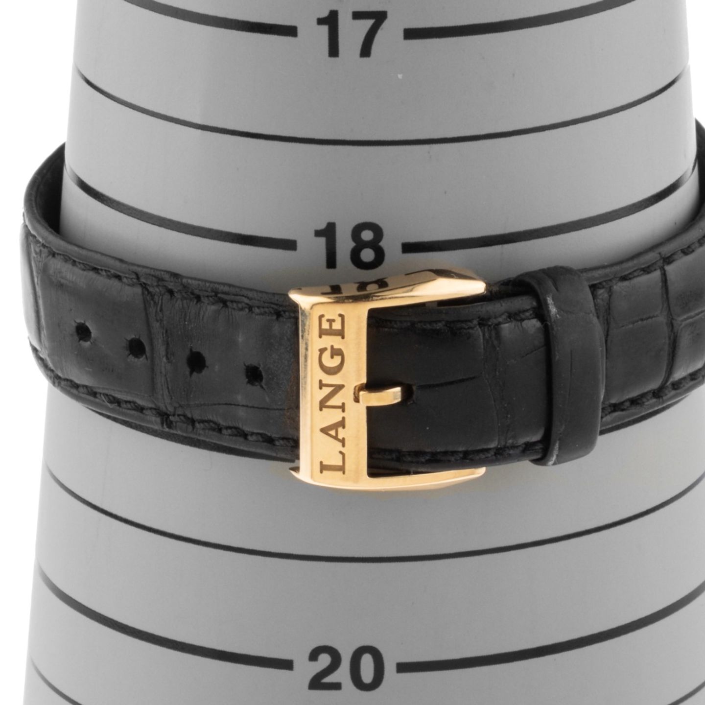 A. Lange & Söhne Lange 1 101.001 - (8/8)