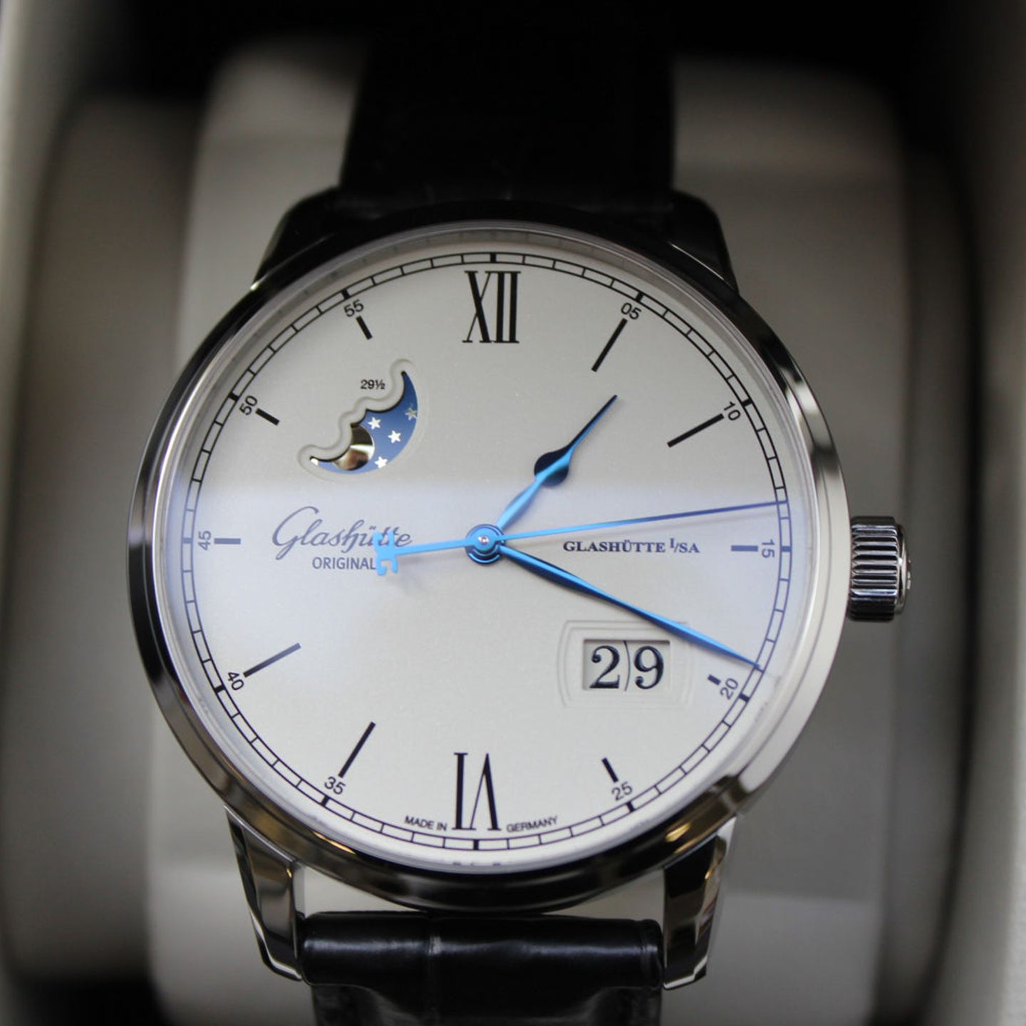 Glashütte Original Senator Excellence 1-36-04-01-02-30 (2024) - Zilver wijzerplaat 40mm Staal (1/4)