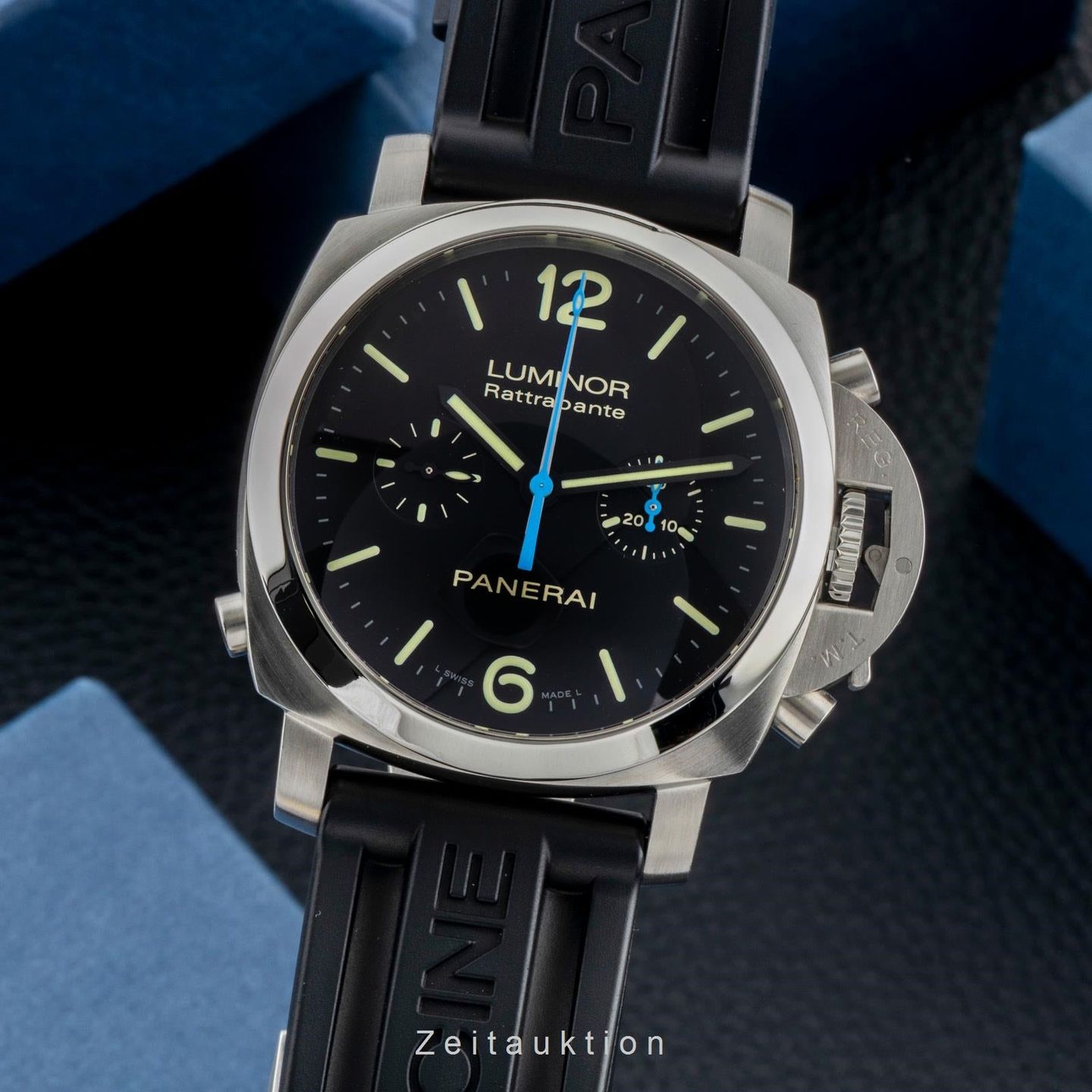 Panerai Special Editions PAM00362 (2010) - Zwart wijzerplaat 44mm Staal (1/8)