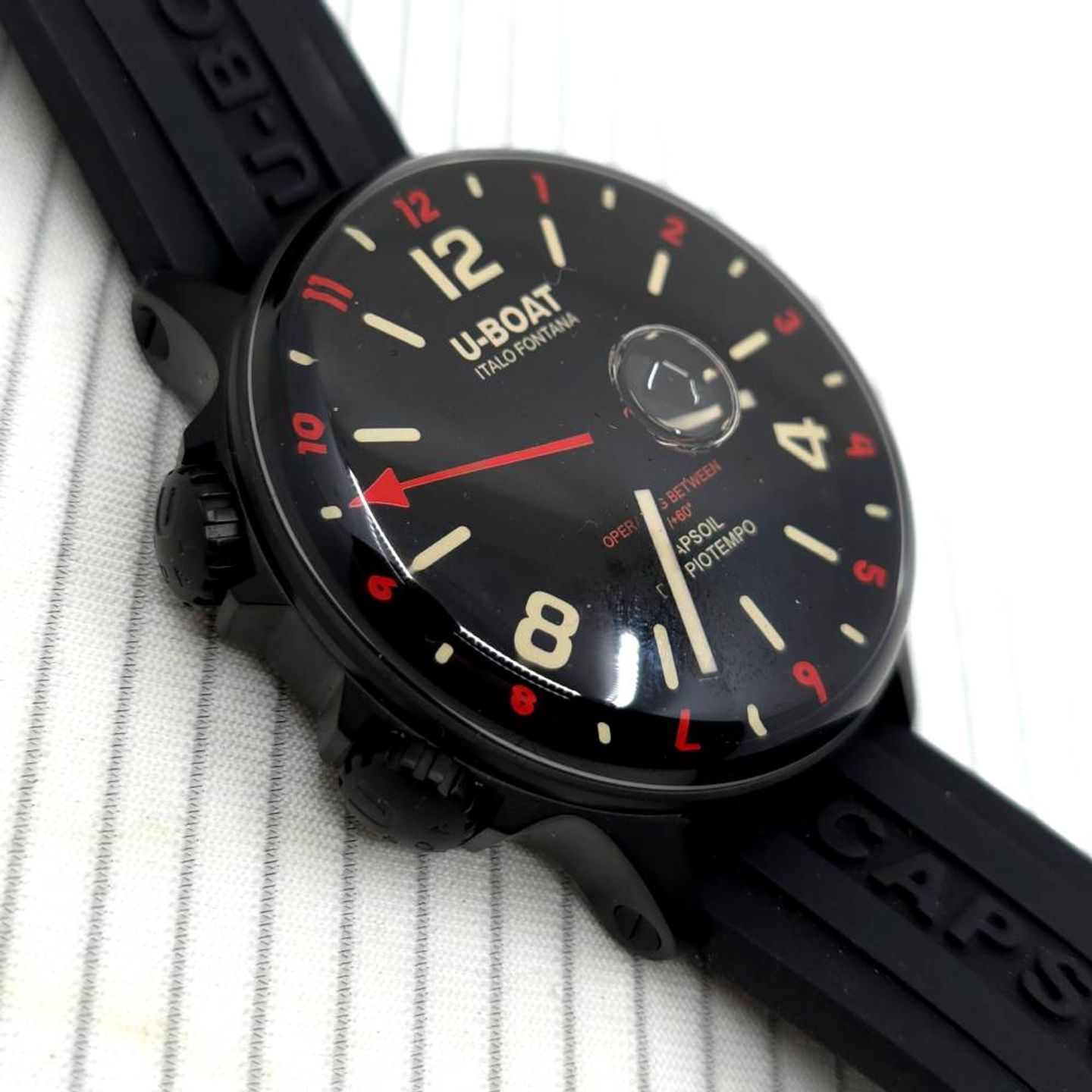 U-Boat Capsoil DLC 8841 (2025) - Black dial 46 mm Steel case (3/8)