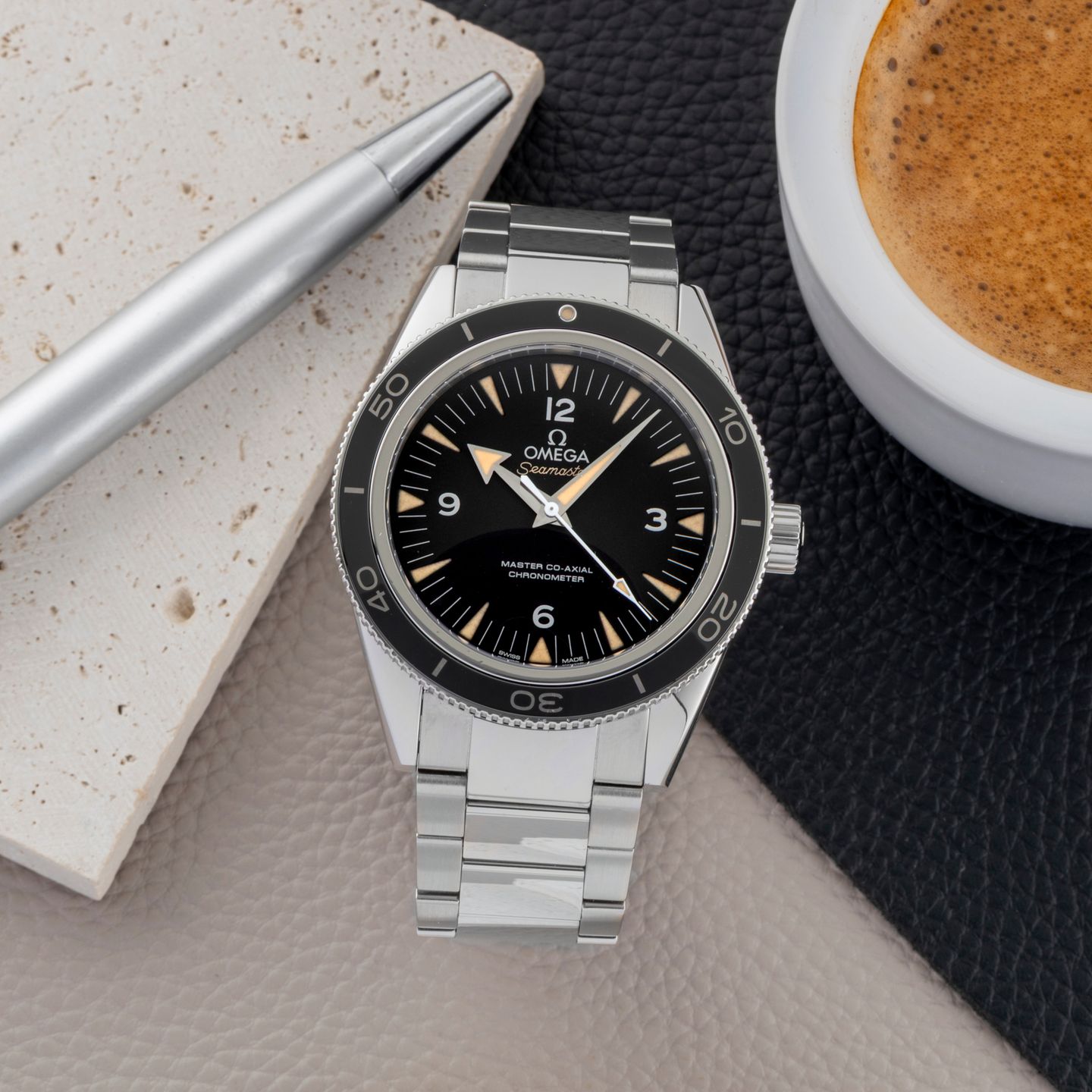 Omega Seamaster 300 233.30.41.21.01.001 - (1/8)