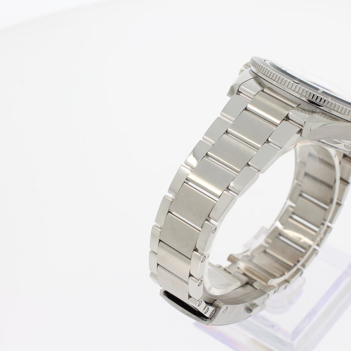 Omega Seamaster 300 234.30.41.21.01.001 (2025) - Black dial 41 mm Steel case (4/4)