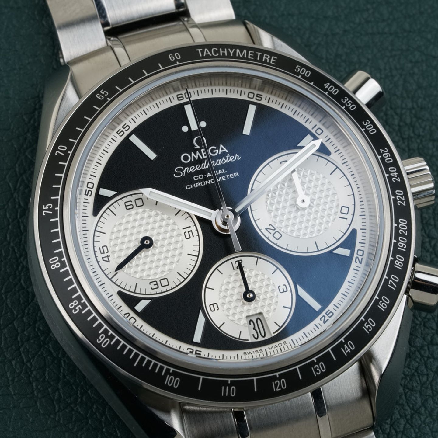 Omega Speedmaster Racing 326.30.40.50.01.002 - (1/8)