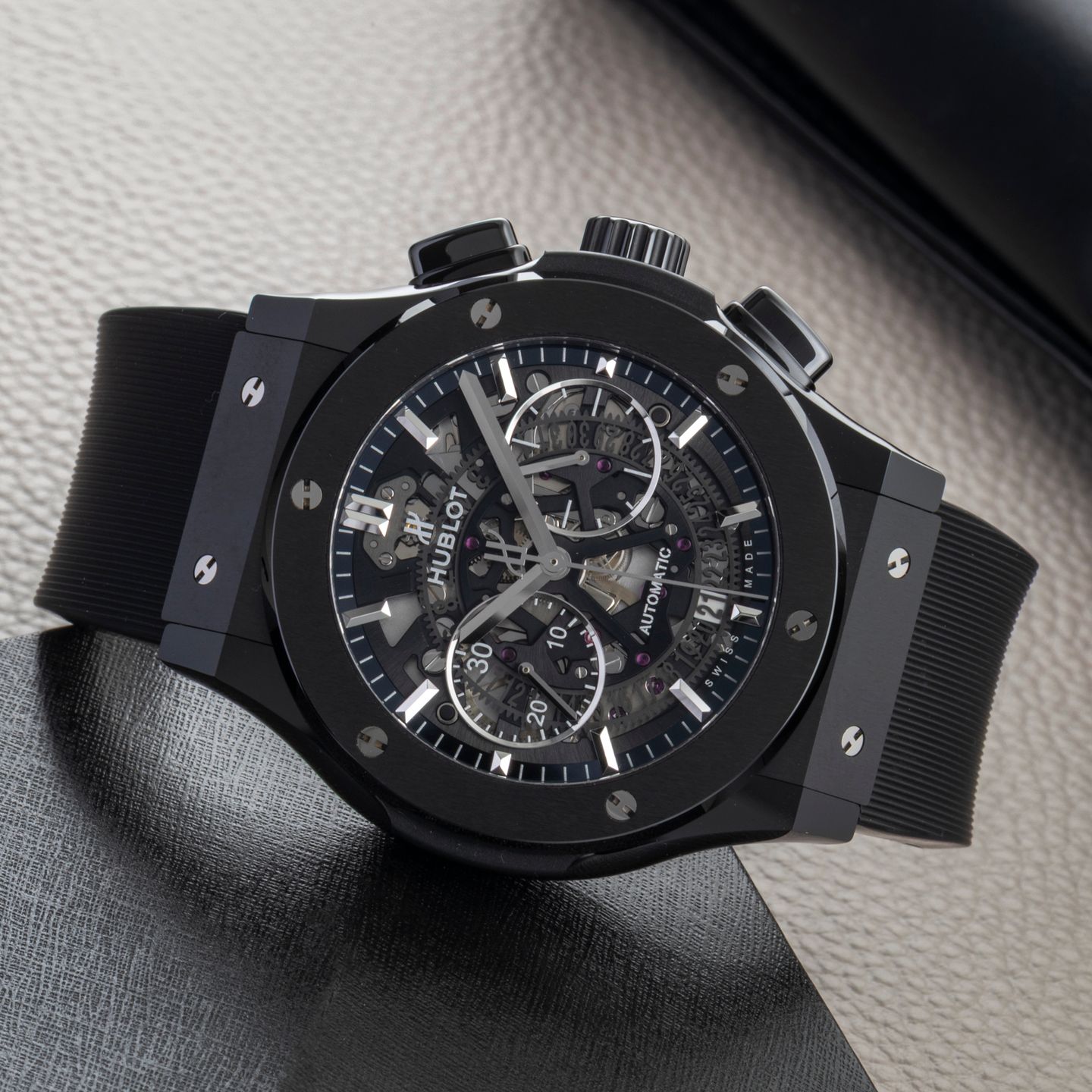 Hublot Classic Fusion Aerofusion 525.cm.0170.rx (Unknown (random serial)) - Transparent dial 45 mm Ceramic case (2/8)