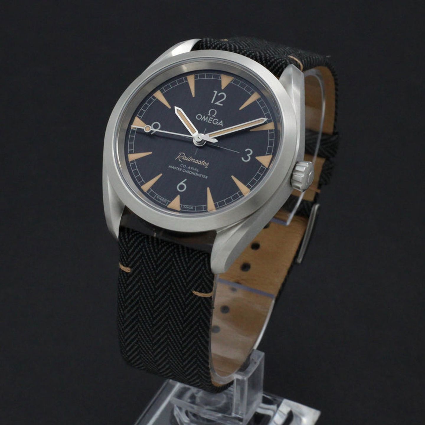 Omega Seamaster Railmaster 220.12.40.20.01.001 - (2/7)