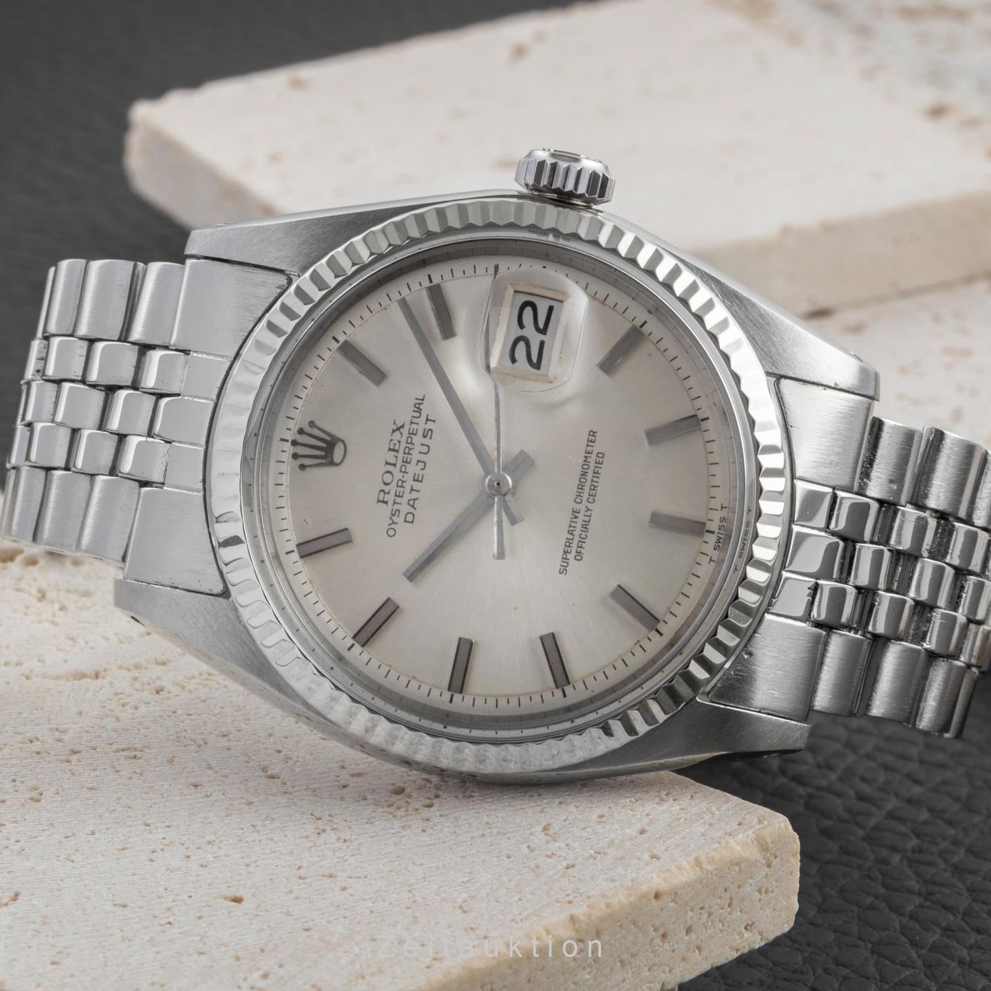 Rolex Datejust 1601 (1971) - Silver dial 36 mm Gold/Steel case (2/8)