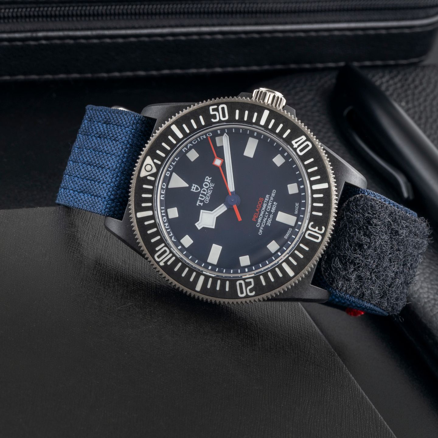 Tudor Pelagos 25707KN (Unknown (random serial)) - Blue dial 42 mm Carbon case (2/8)