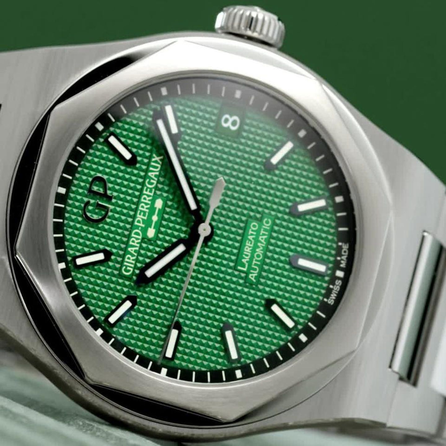 Girard-Perregaux Laureato 81010-11-3153-1CM - (13/18)