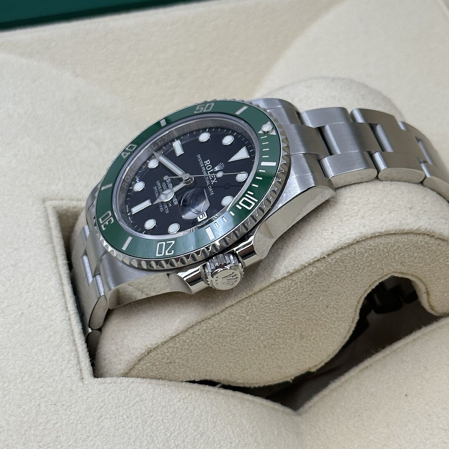 Rolex Submariner Date 126610LV (Onbekend (willekeurig serienummer)) - Zwart wijzerplaat 41mm Staal (5/8)