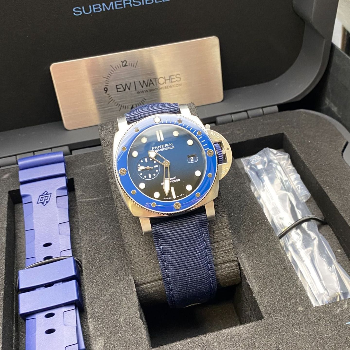 Panerai Luminor Submersible PAM01289 (2022) - Blauw wijzerplaat 44mm Staal (7/8)