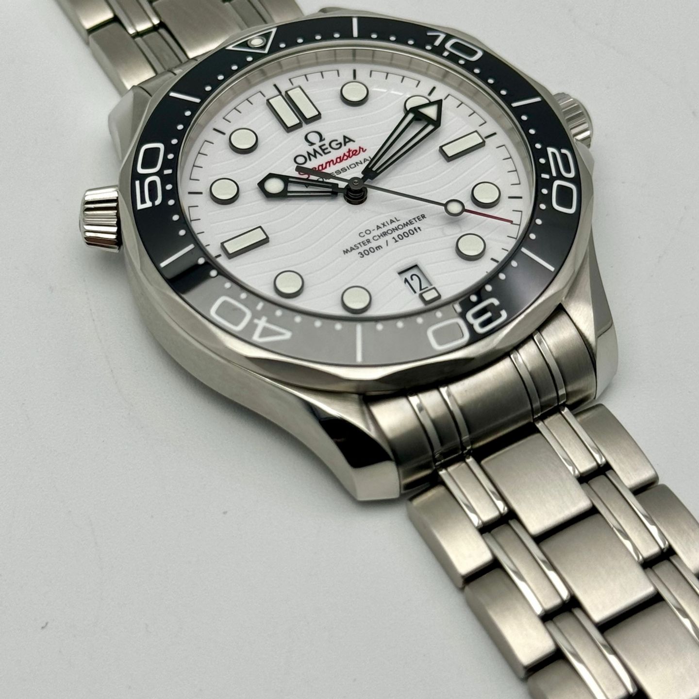 Omega Seamaster Diver 300 M 210.30.42.20.04.001 (2022) - Wit wijzerplaat 42mm Staal (6/10)