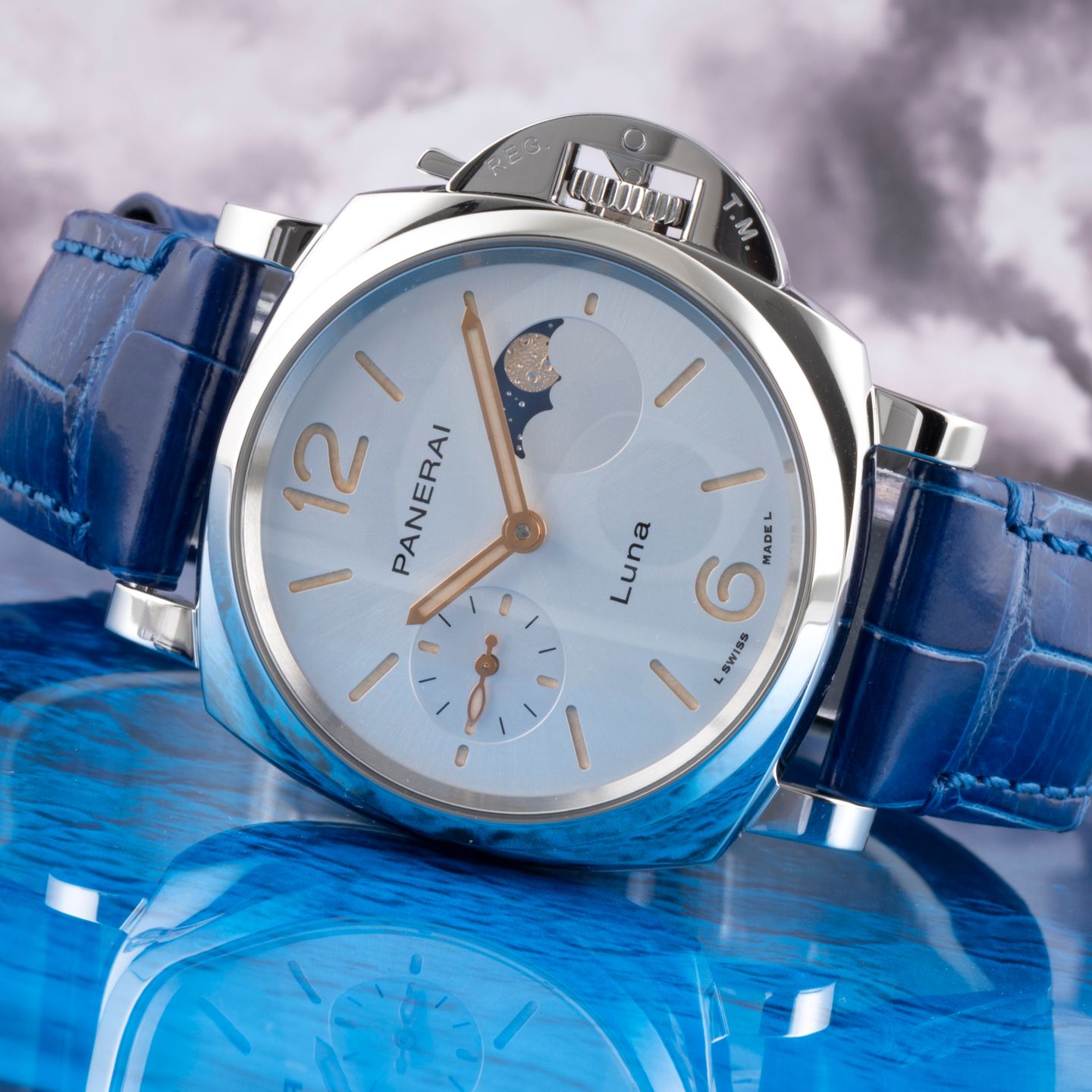 Panerai Luminor Due Luna PAM01180 (Unknown (random serial)) - White dial 38 mm Steel case (2/8)