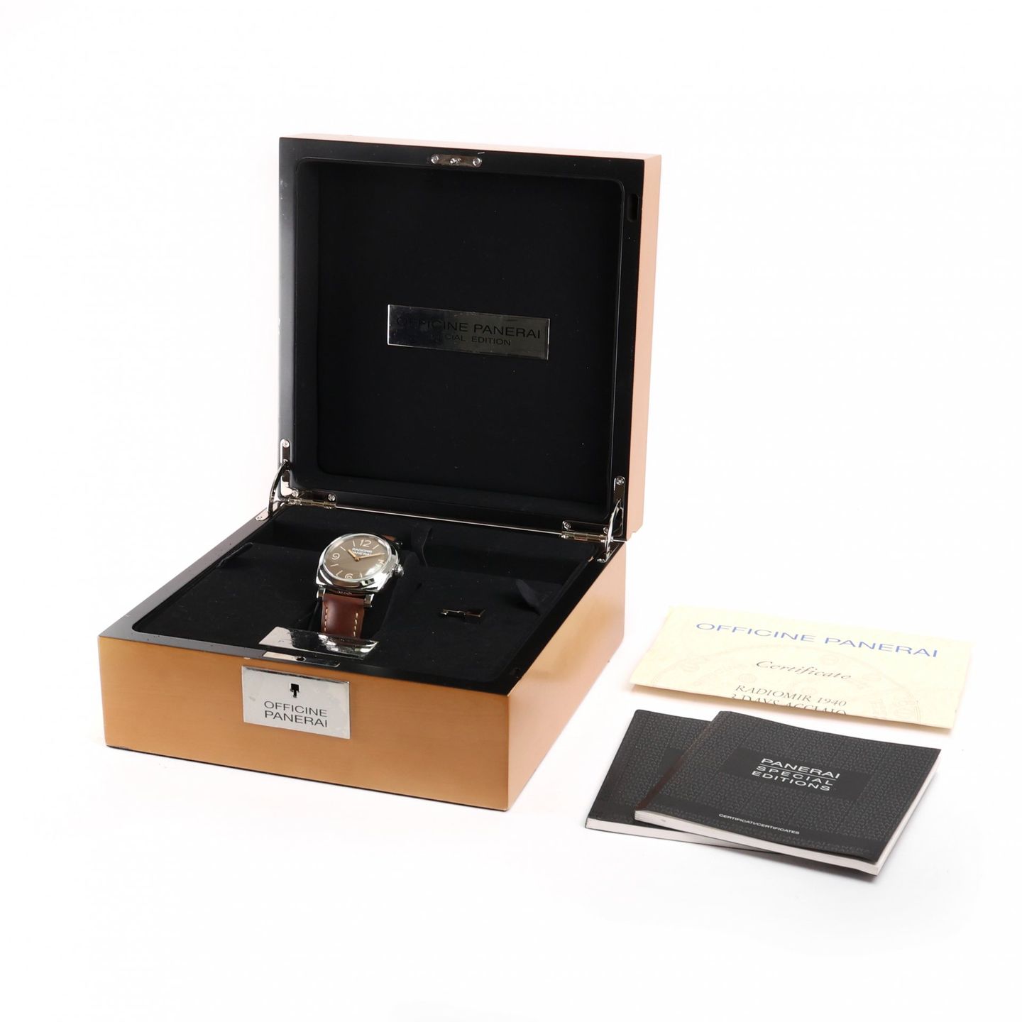 Panerai Special Editions PAM00662 - (3/3)