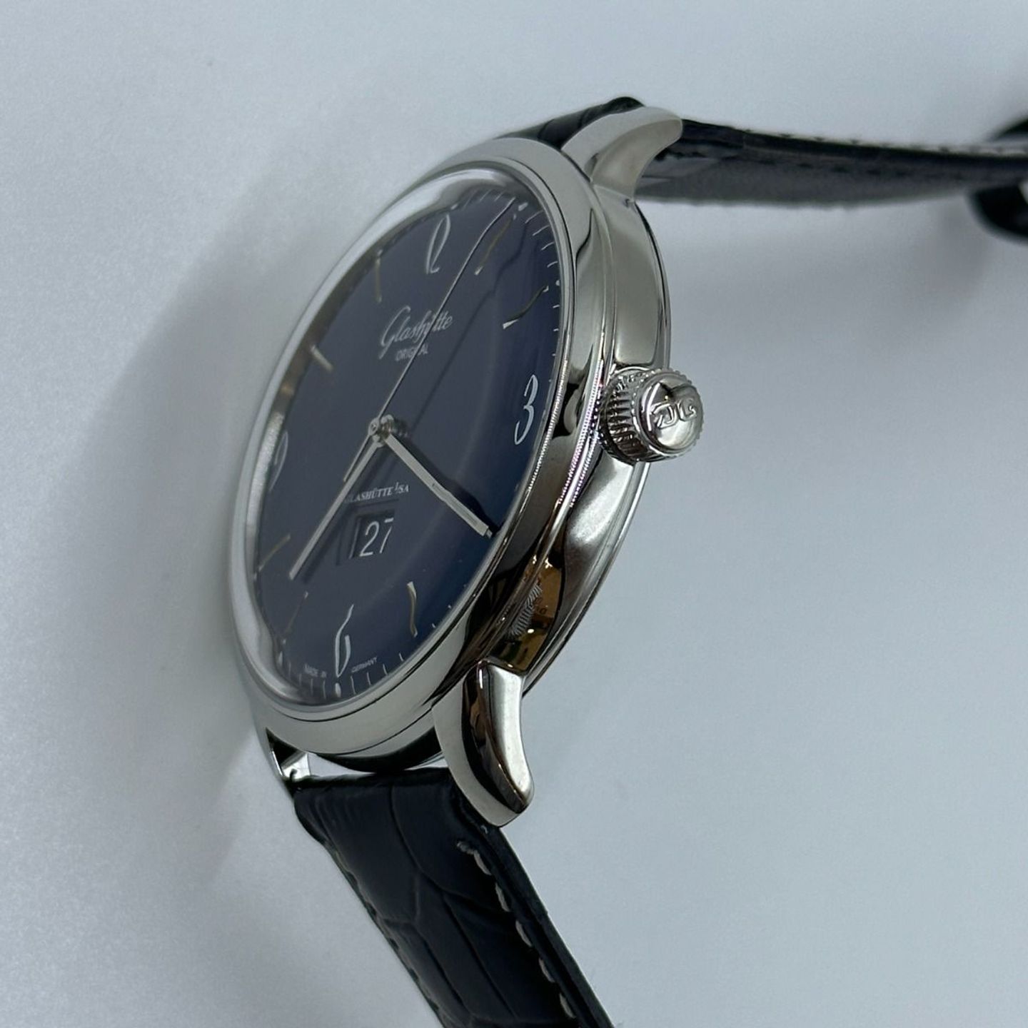 Glashütte Original Sixties Panorama Date 2-39-47-06-02-04 (2024) - Blue dial 42 mm Steel case (5/8)