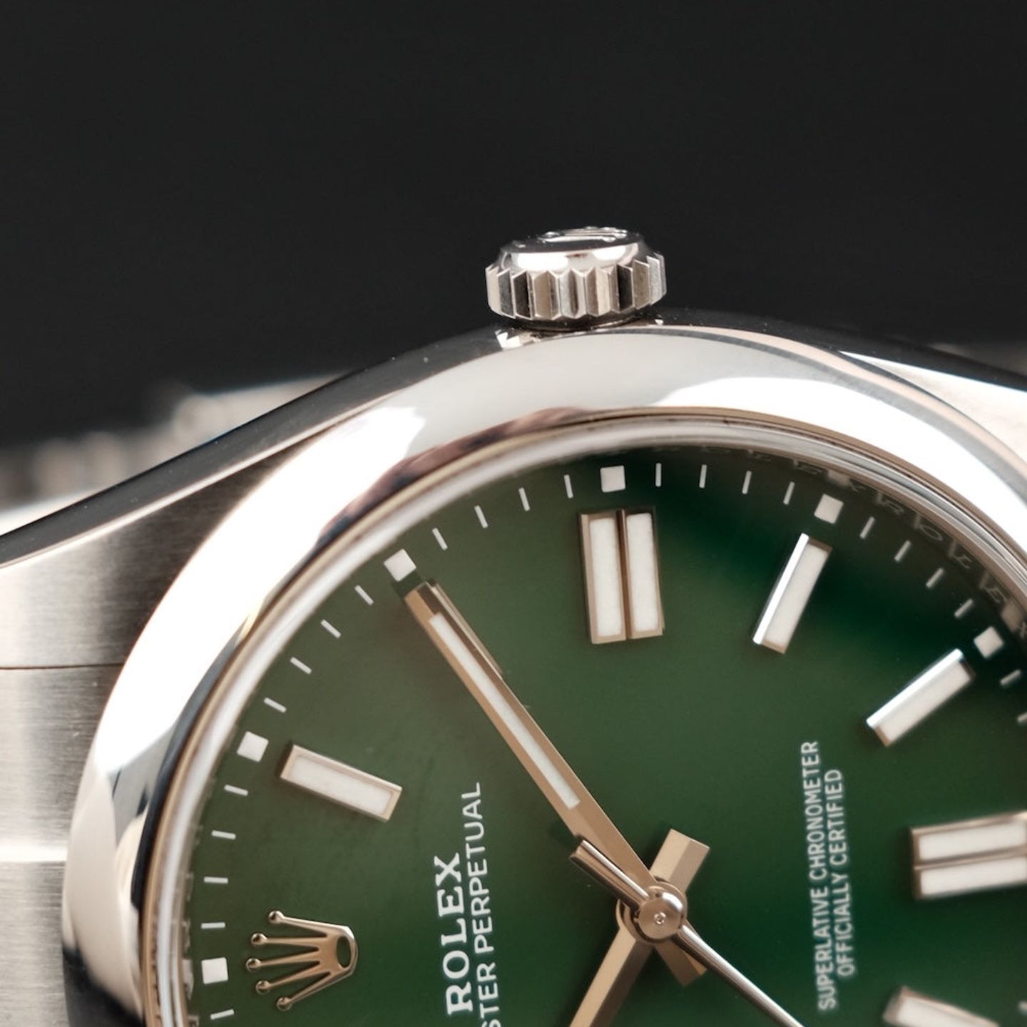 Rolex Oyster Perpetual 41 124300 (2021) - Groen wijzerplaat 41mm Staal (3/8)