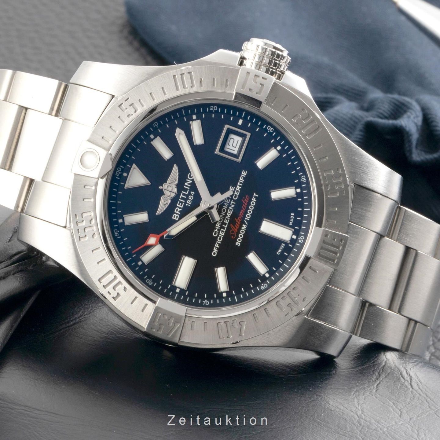 Breitling Avenger II Seawolf A17331101B1A1 (Unknown (random serial)) - Black dial 45 mm Steel case (2/8)