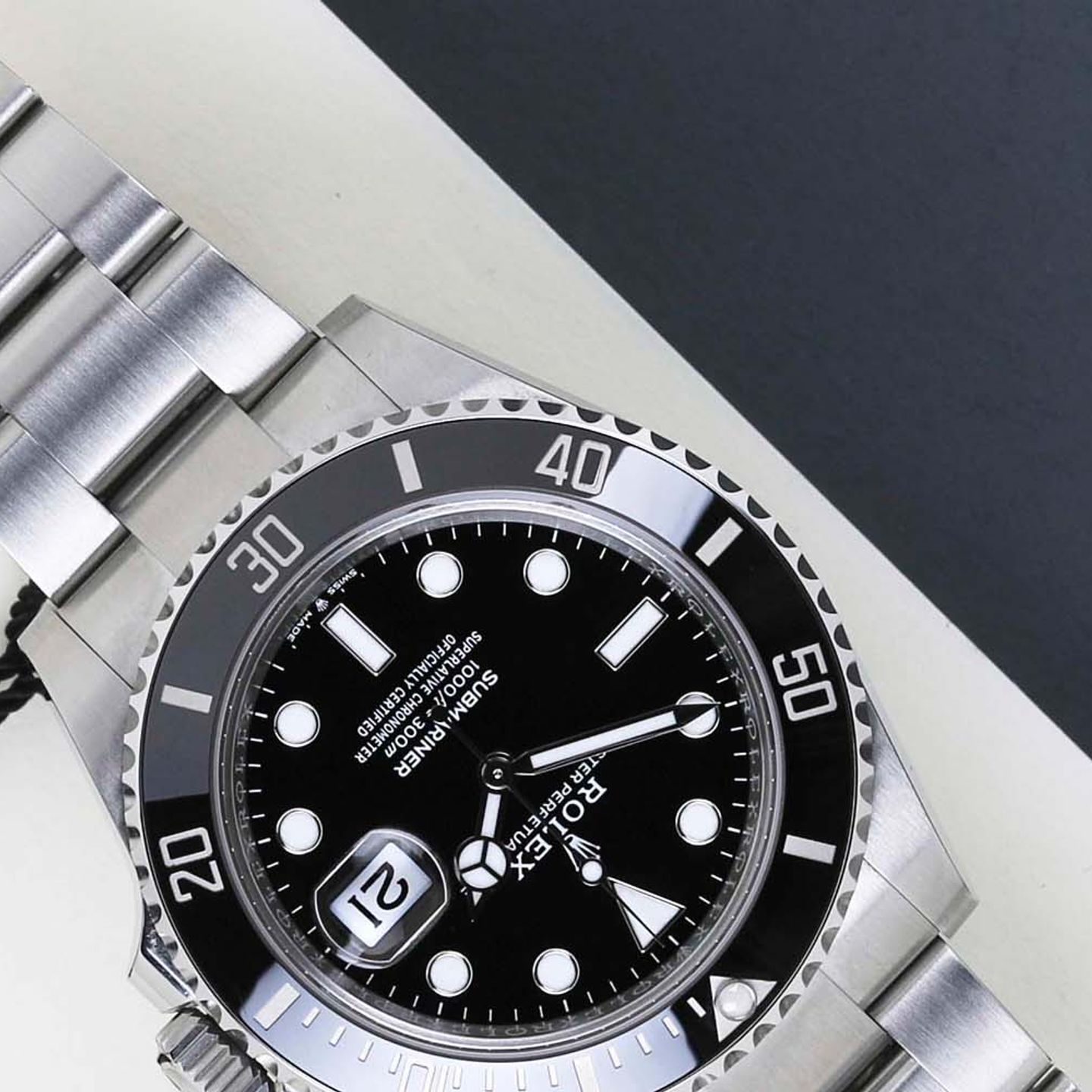 Rolex Submariner Date 126610LN (2025) - Zwart wijzerplaat 41mm Staal (4/8)