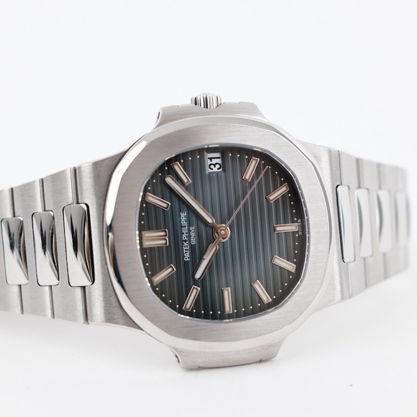 Patek Philippe Nautilus 5800/1A-001 (2007) - Blue dial 38 mm Steel case (2/8)