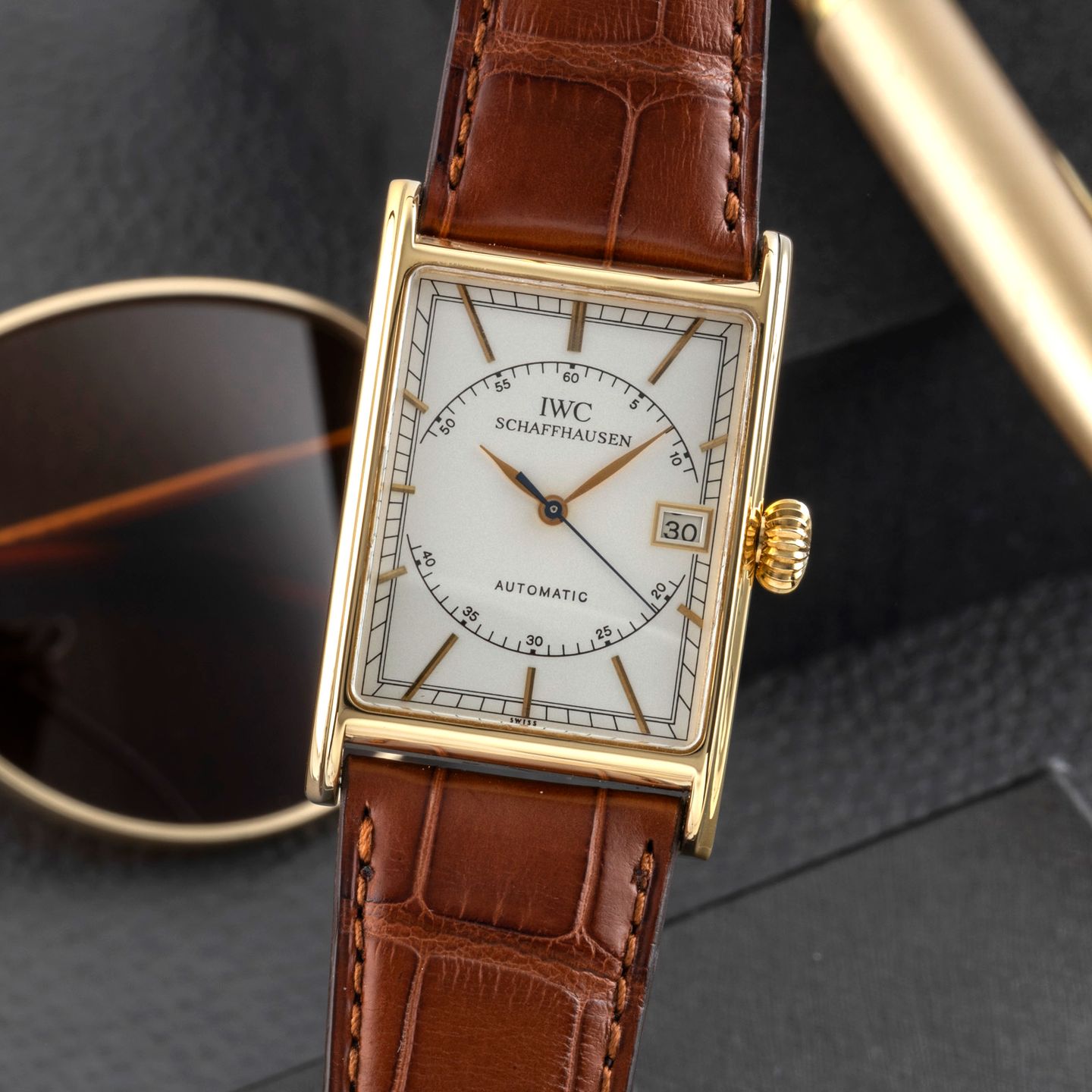 Unknown Unknown IW322601 (Unknown (random serial)) - (3/8)