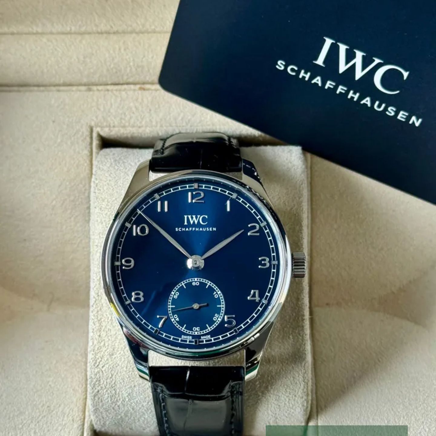 IWC Portuguese Automatic IW358305 (2020) - Blauw wijzerplaat 40mm Staal (7/7)