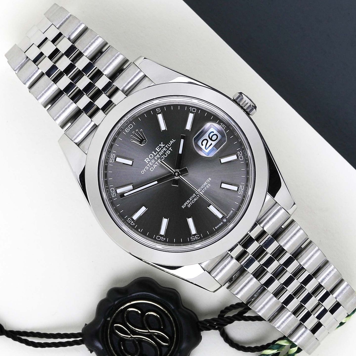 Rolex Datejust 41 126300 (2021) - Zwart wijzerplaat 41mm Staal (1/8)