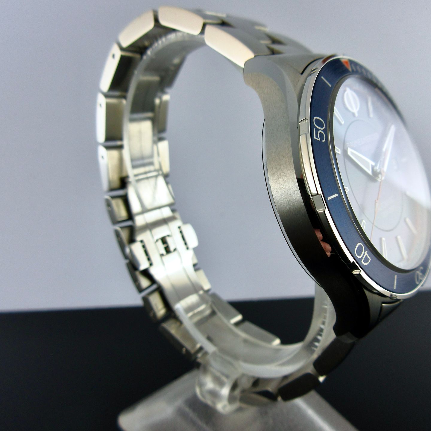 Baume & Mercier Clifton M0A10378 (2026) - Blauw wijzerplaat 42mm Staal (4/8)