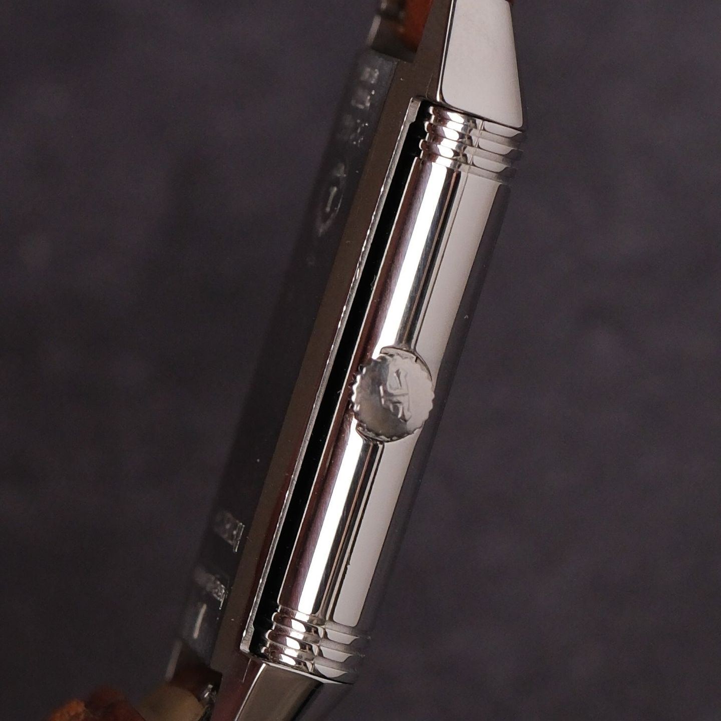 Jaeger-LeCoultre Reverso Classique 252.8.47 - (7/8)