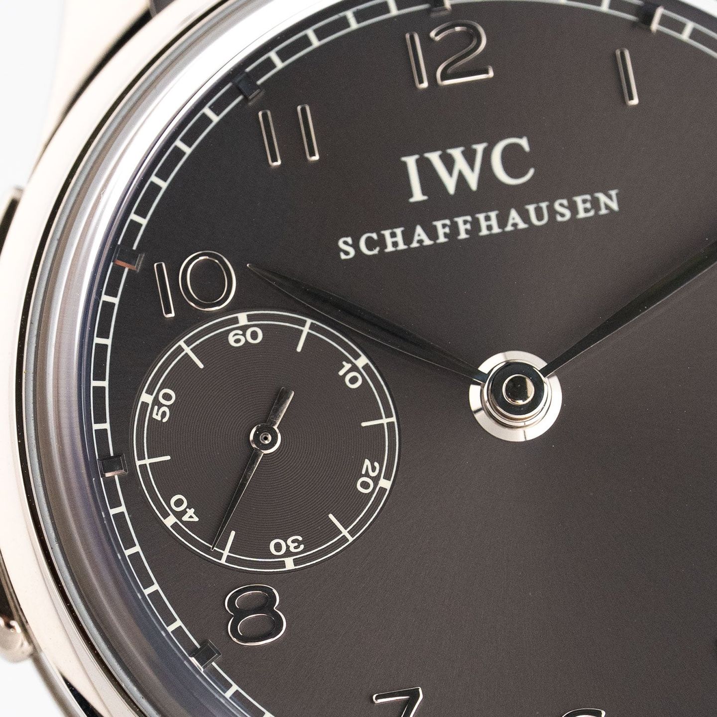 IWC Portuguese Minute Repeater IW524205 (2023) - Grey dial 43 mm White Gold case (3/8)