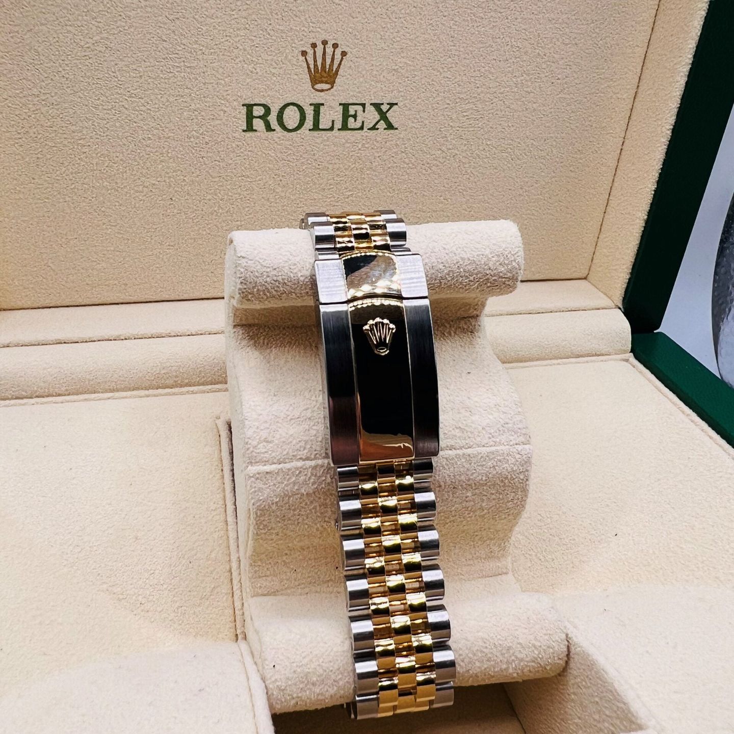 Rolex Datejust 36 126203 (2022) - Champagne dial 36 mm Steel case (5/5)