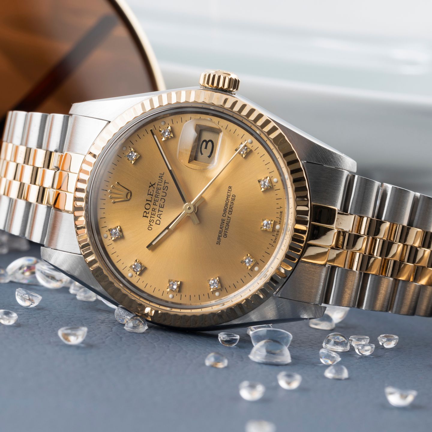 Rolex Datejust 36 16013 (1987) - Champagne wijzerplaat 36mm Goud/Staal (2/8)