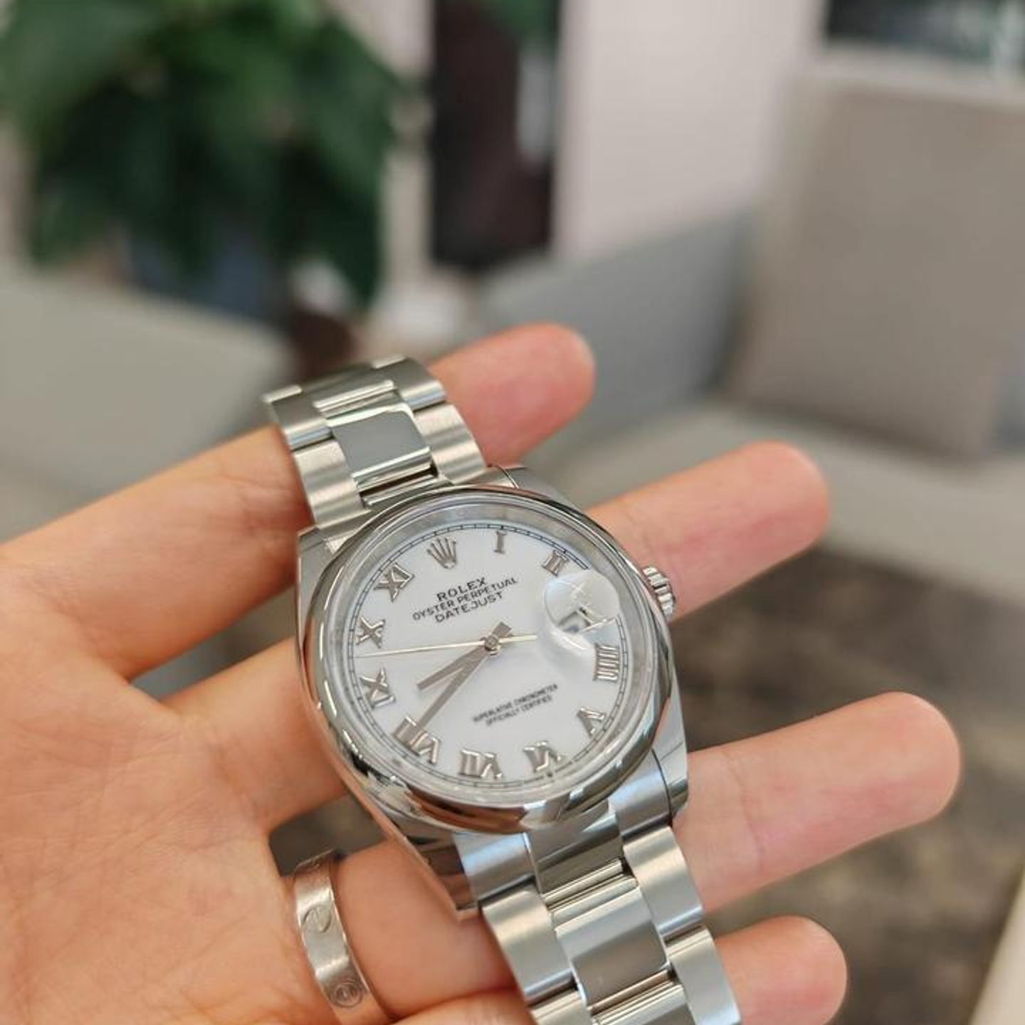 Rolex Datejust 126200 - (2/5)