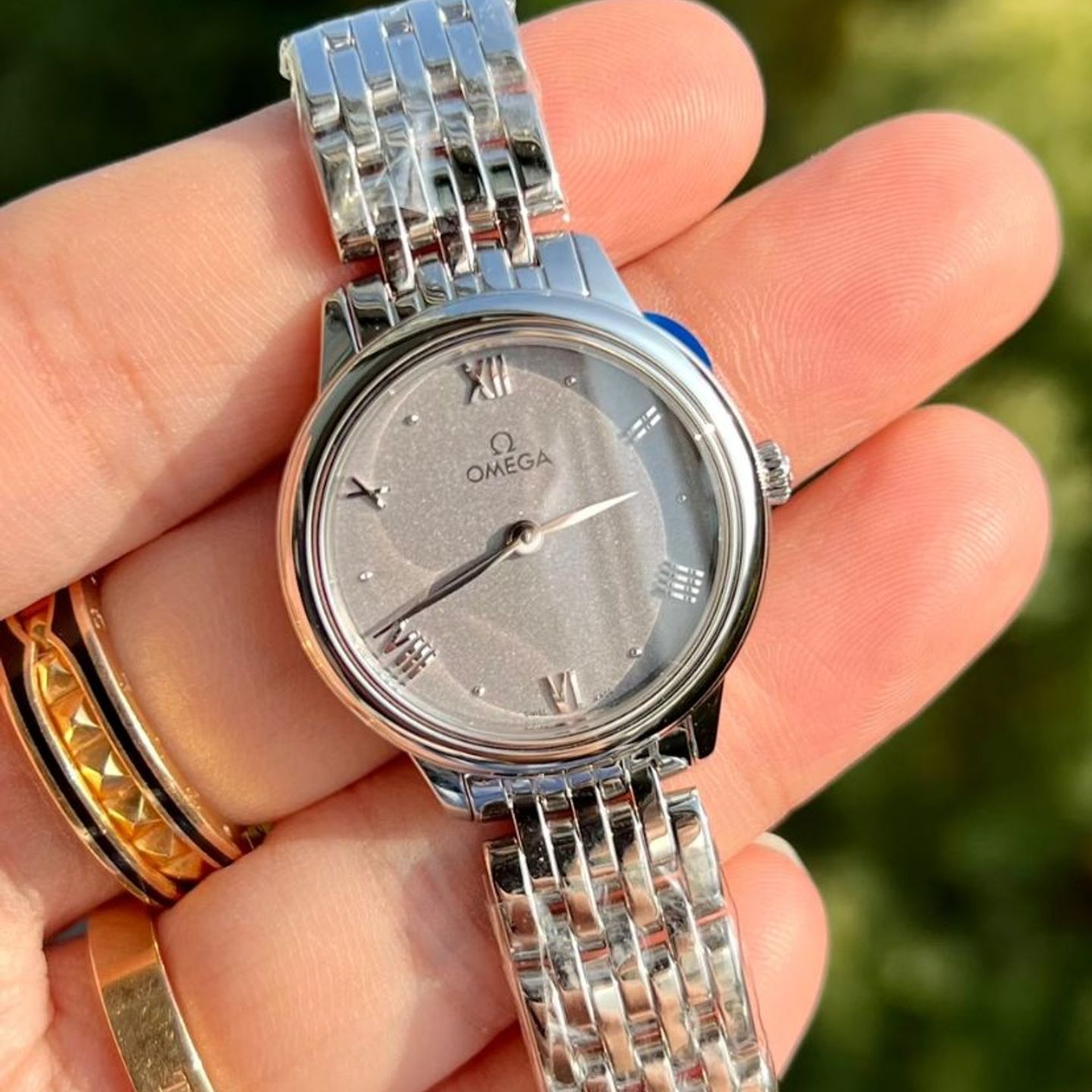 Omega De Ville 434.10.28.60.03.001 (2024) - Paars wijzerplaat 27mm Staal (2/3)