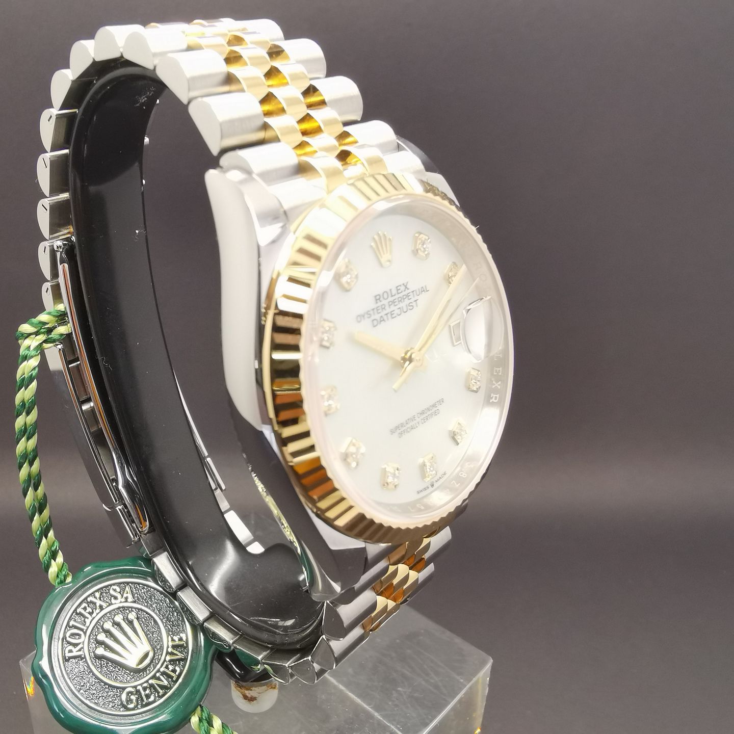 Rolex Datejust 36 126233 (2022) - Pearl dial 36 mm Gold/Steel case (4/8)