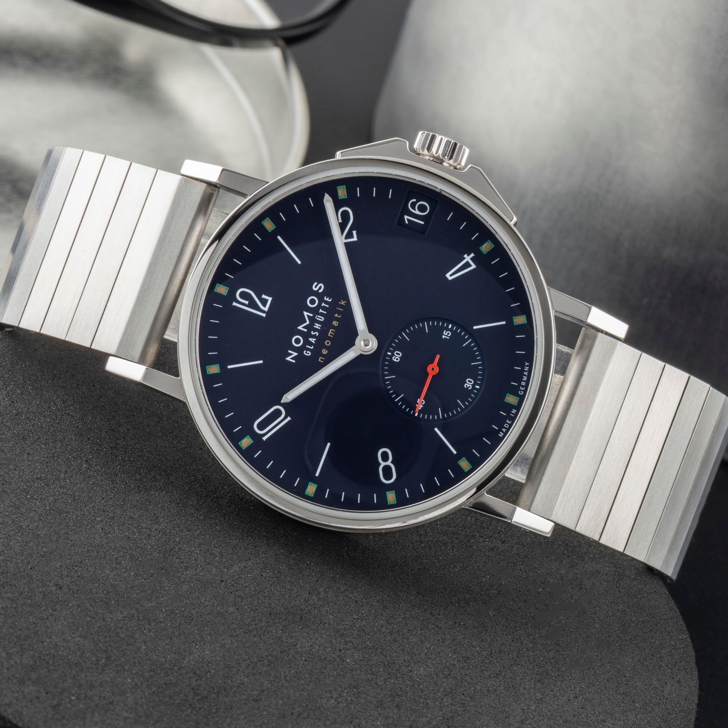 NOMOS Ahoi 528 - (2/8)