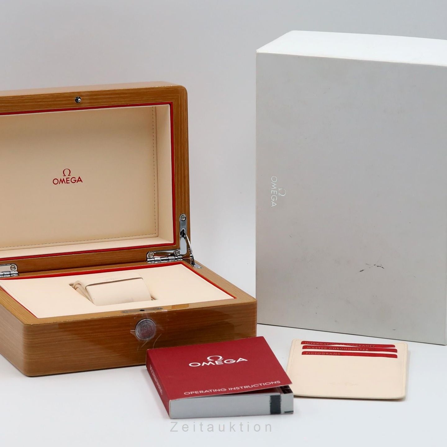 Omega Speedmaster Moonphase 304.33.44.52.03.001 - (7/8)