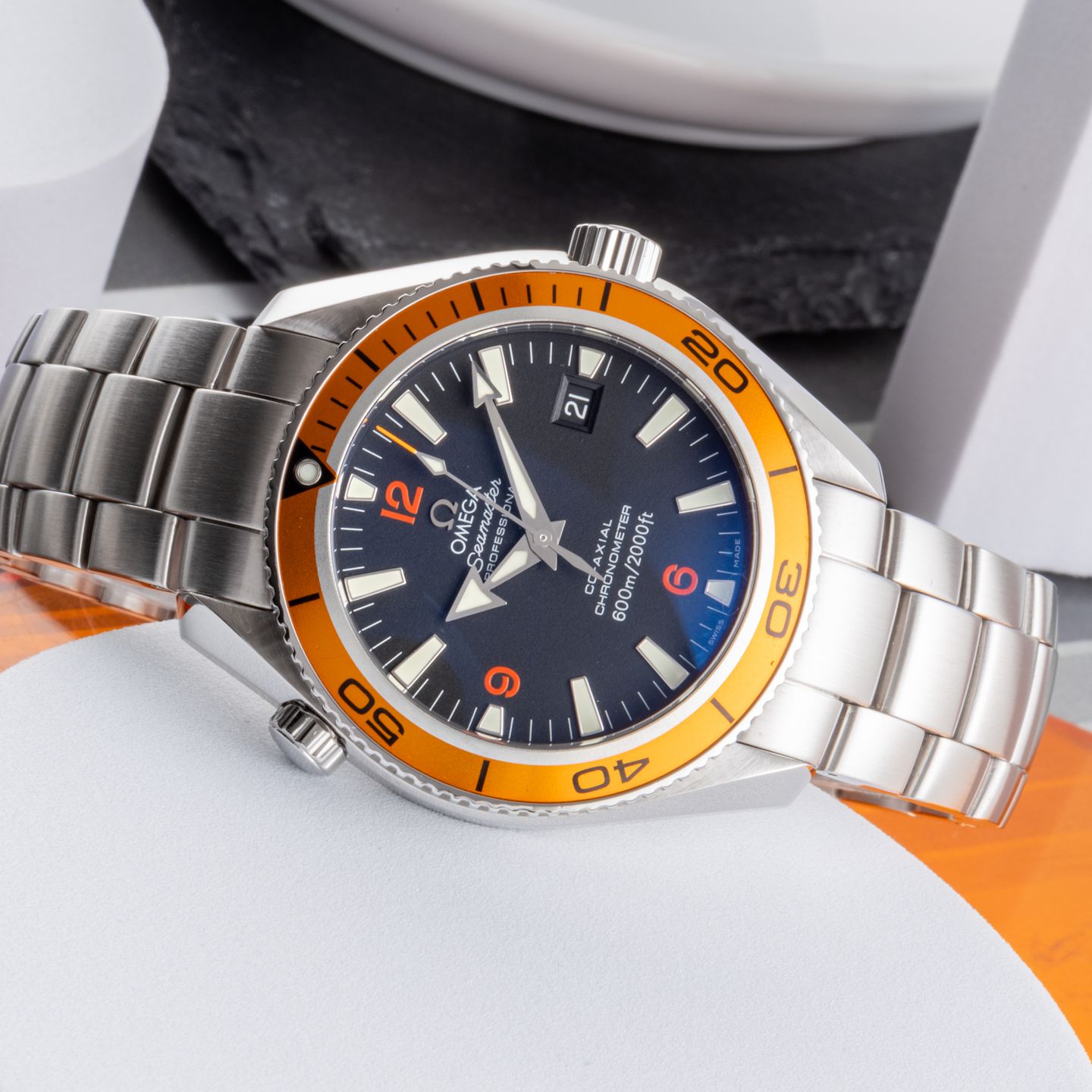 Omega Seamaster Planet Ocean 2209.50.00 (Unknown (random serial)) - Black dial 42 mm Steel case (2/8)