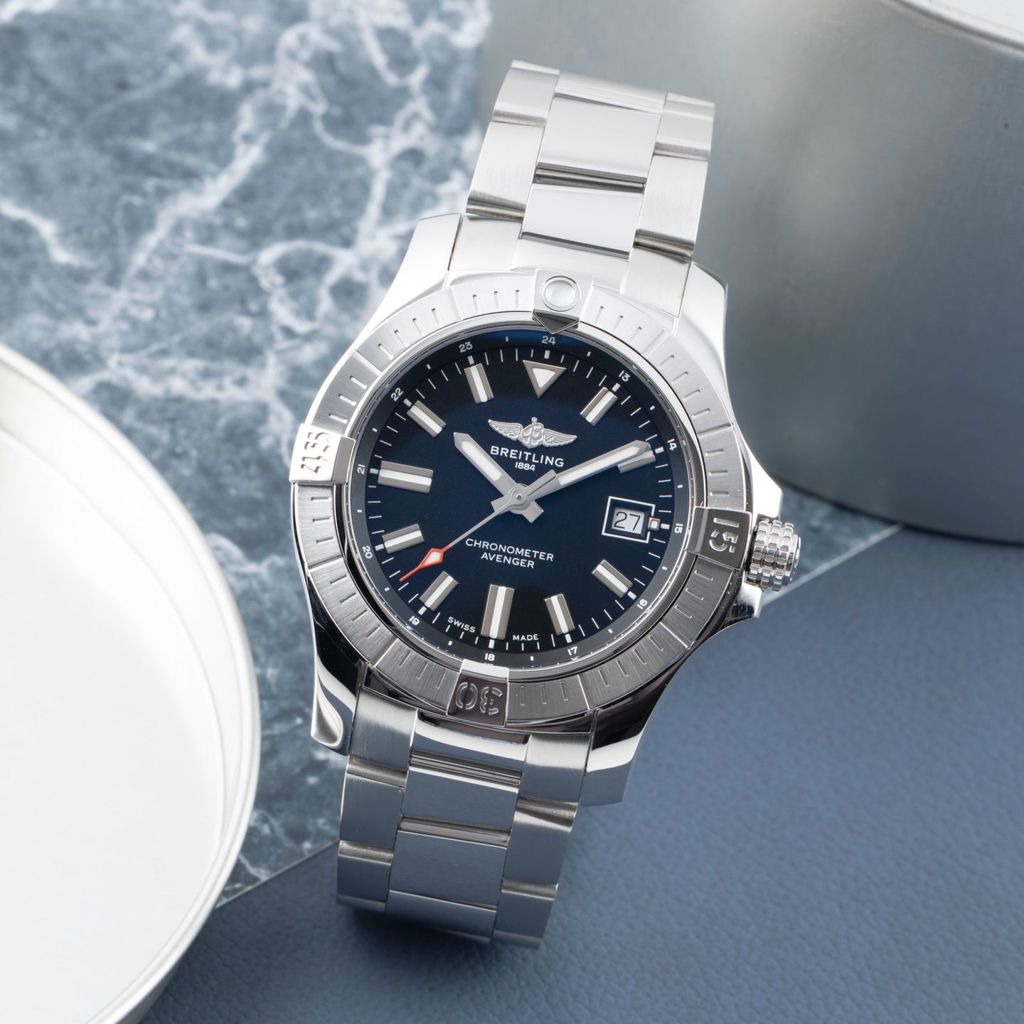 Breitling Avenger A17318101B1A1 (2023) - Black dial 43 mm Steel case (1/8)