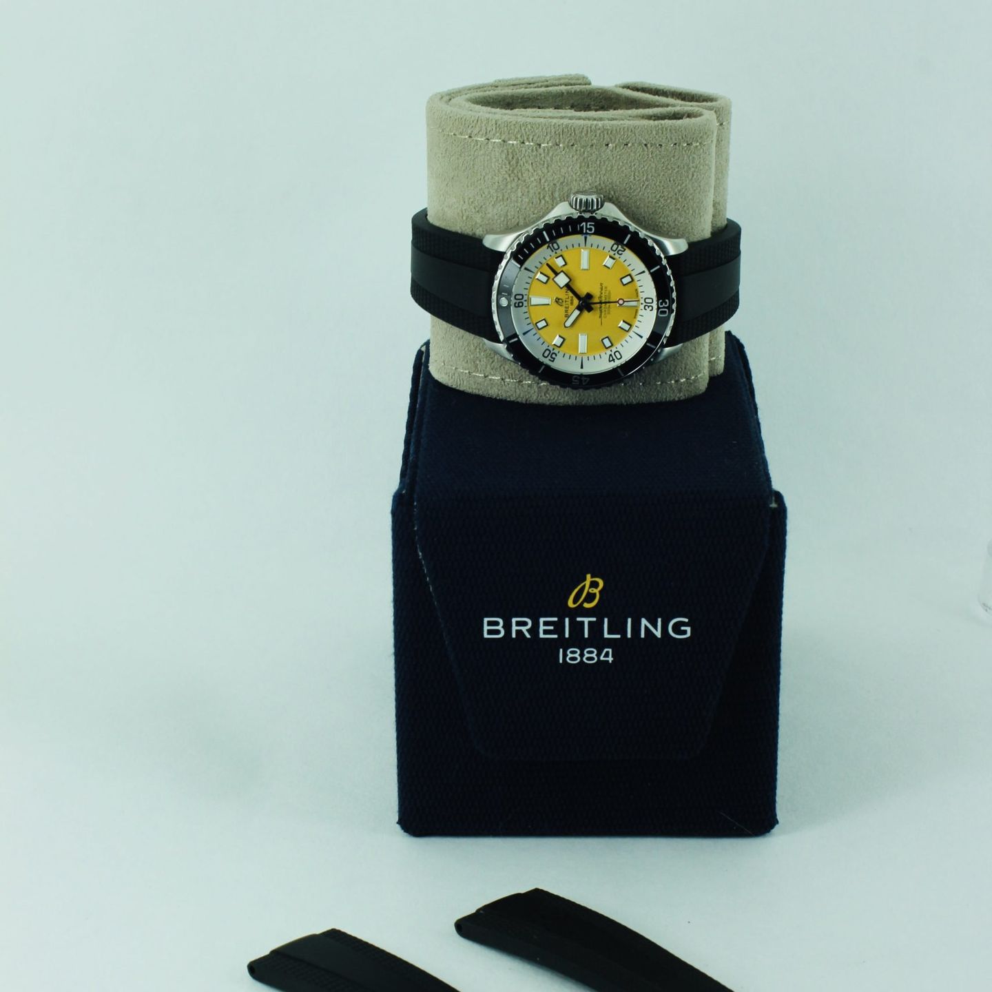 Breitling Superocean 42 A17375211I1S1 (2023) - Geel wijzerplaat 42mm Staal (8/8)