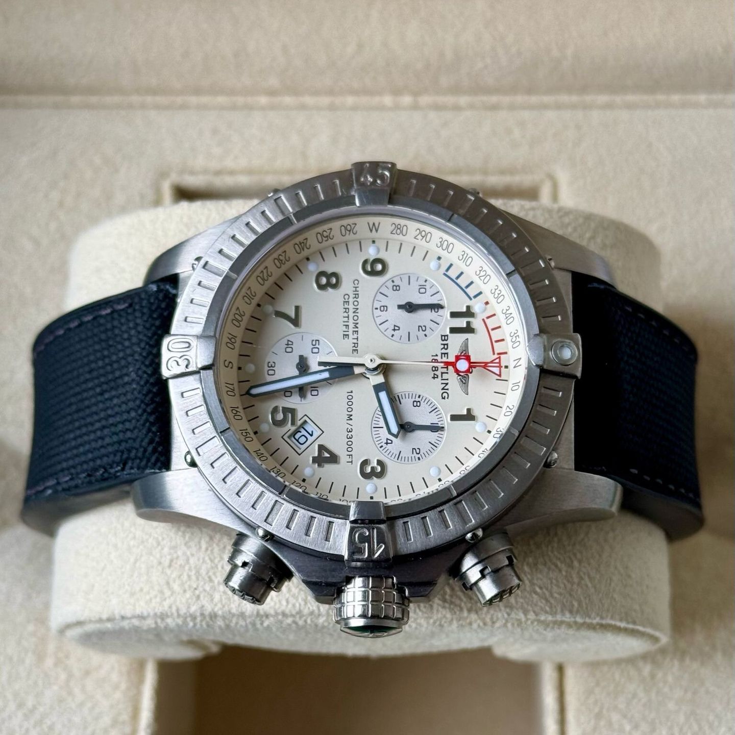 Breitling Avenger E73360 - (4/7)