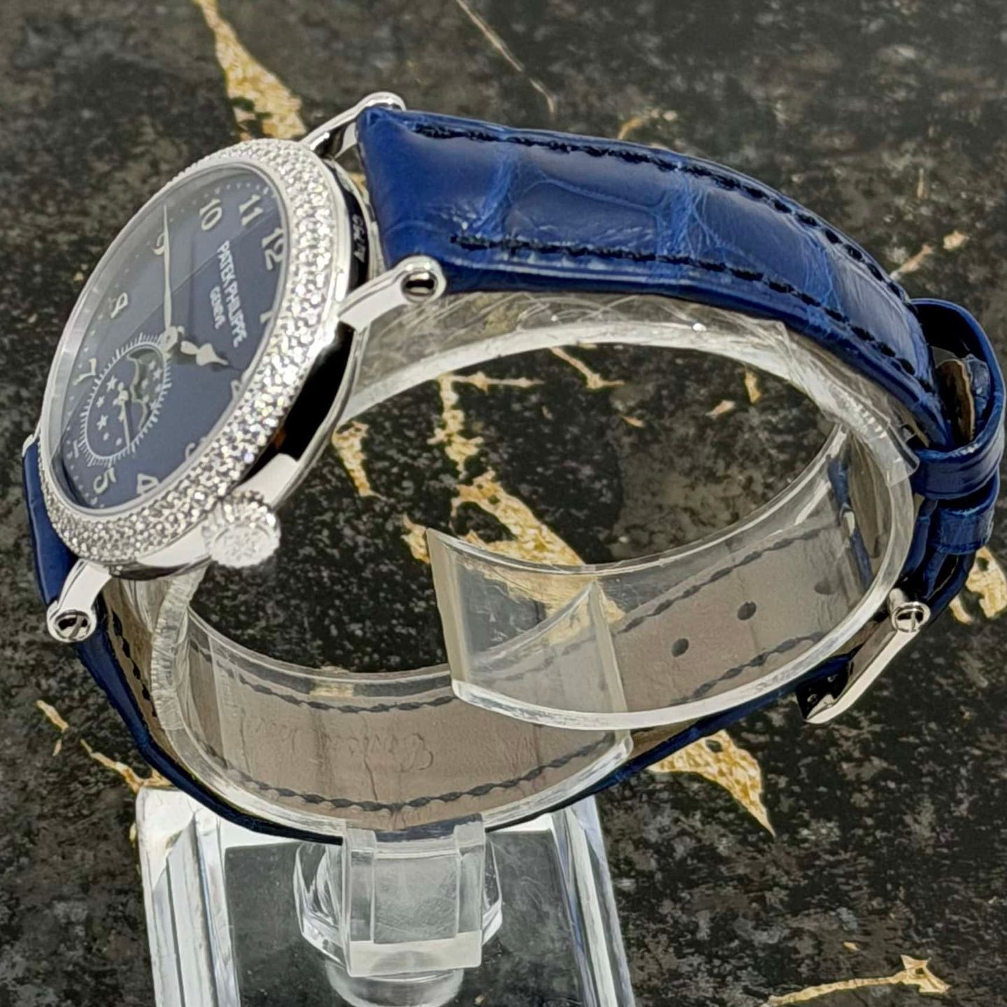 Patek Philippe Complications 7121/200G-001 - (5/8)